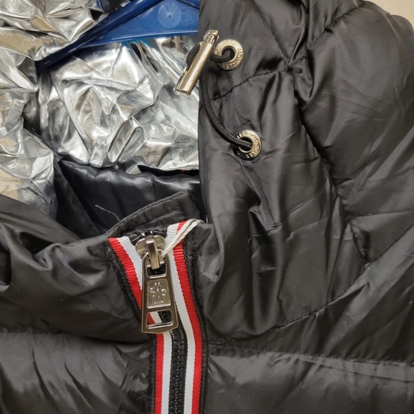 Moncler Jackets - Picture 5 of 5